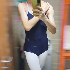 舞蹈服